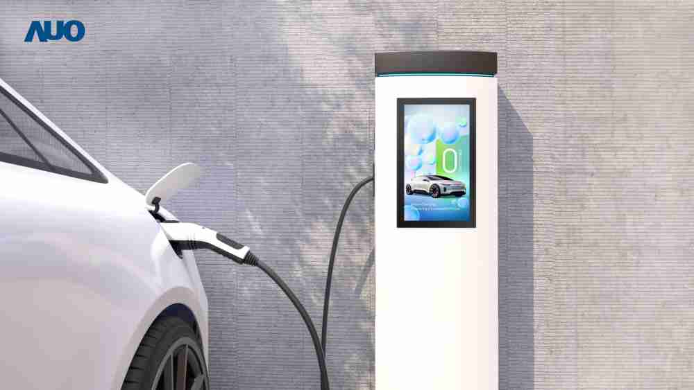 友達〝EVSE車用充電樁解決方案〞專為電動汽車充電樁設計，，，，具有高亮度、、、、克服戶外艱難環境的耐溫、、、、耐紫外線等特性，，，並搭載散熱性及擴充性強的高效能工業電腦，，，，可實現人機互動訴求，，，如資訊顯示、、支付等應用